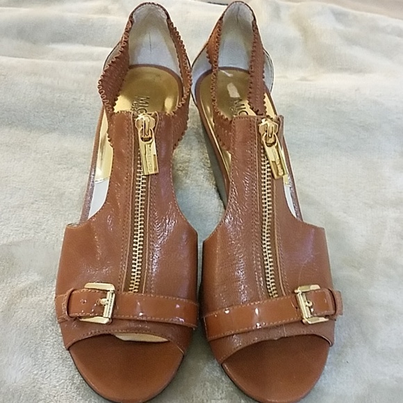 Michael Kors brown wedges size 8 - Picture 3 of 3